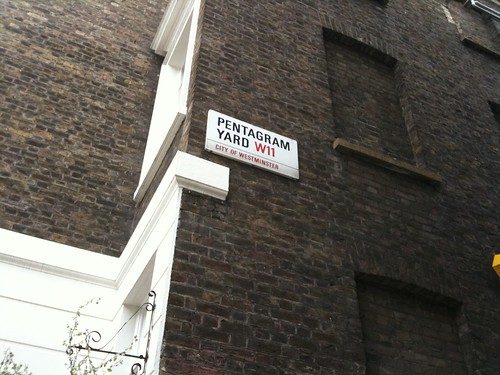 KPI: Having a street sign