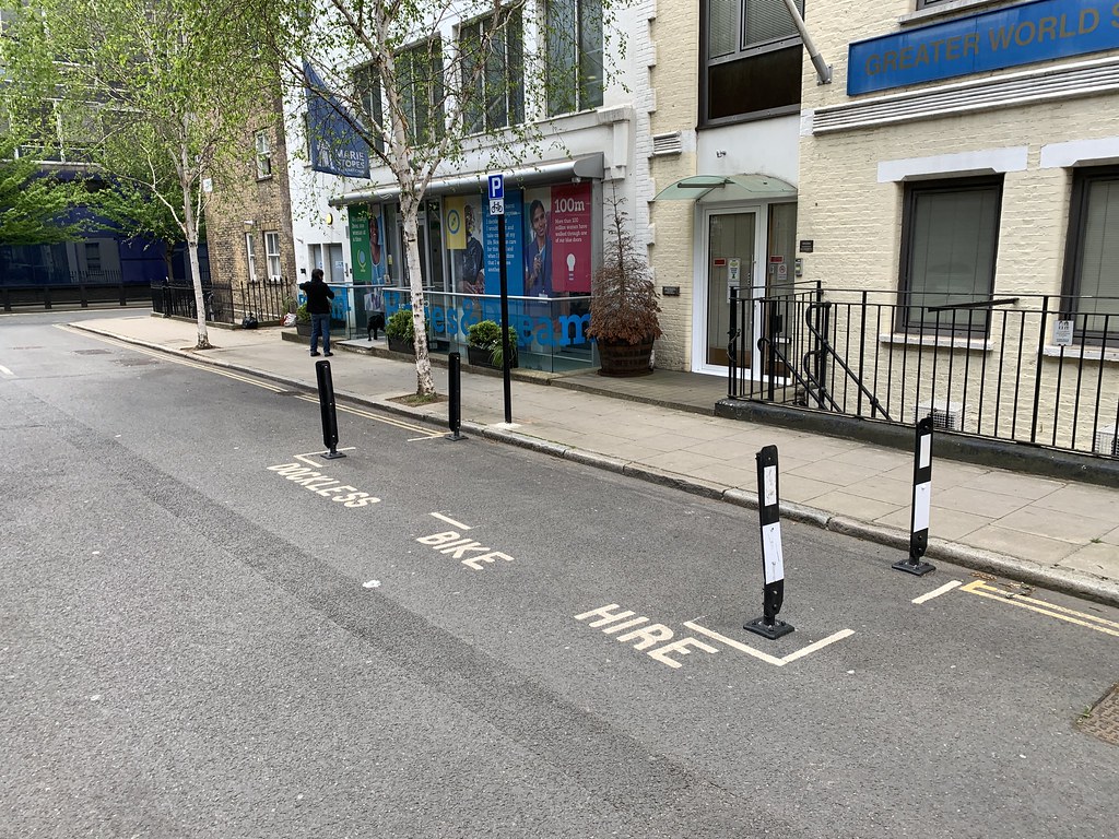 Dockless bike hire parking