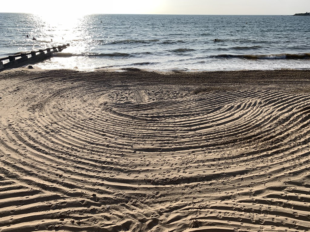 Patterns on Swanage beach