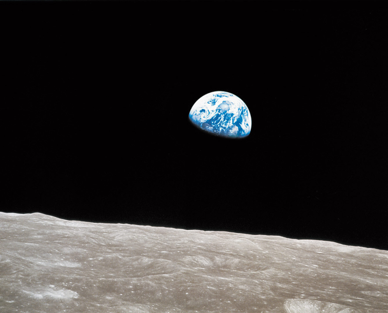 Time-100-influential-photos-william-anders-nasa-earthrise-62